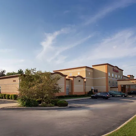Ramada By Wyndham Glendale Heights/Lombard Hotel
