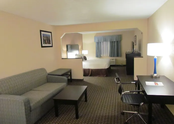 Hotel Ramada By Wyndham Glendale Heights/lombard Glendale Heights