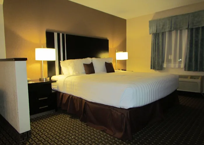 Ramada By Wyndham Glendale Heights/lombard Hotel Glendale Heights