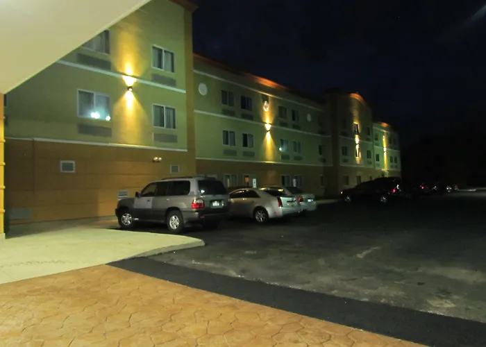 Hotel Ramada By Wyndham Glendale Heights/lombard 3*