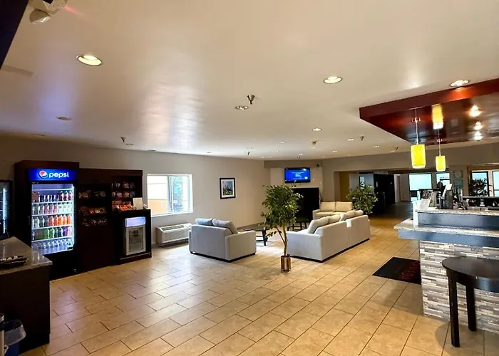 Ramada By Wyndham Glendale Heights/lombard Hotel Glendale Heights