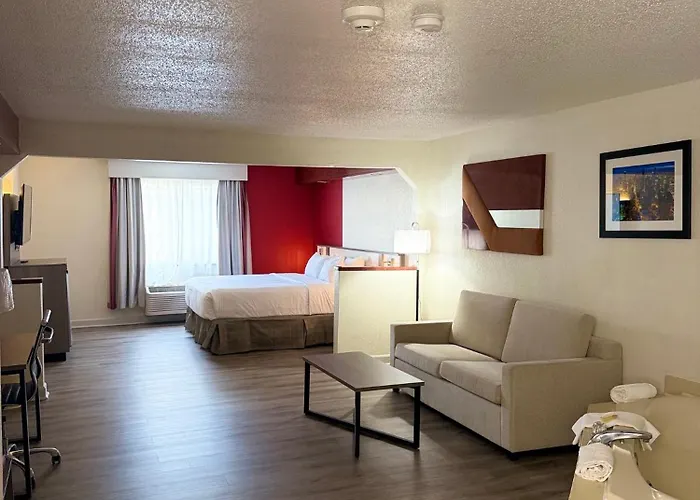 Hotel Ramada By Wyndham Glendale Heights/lombard