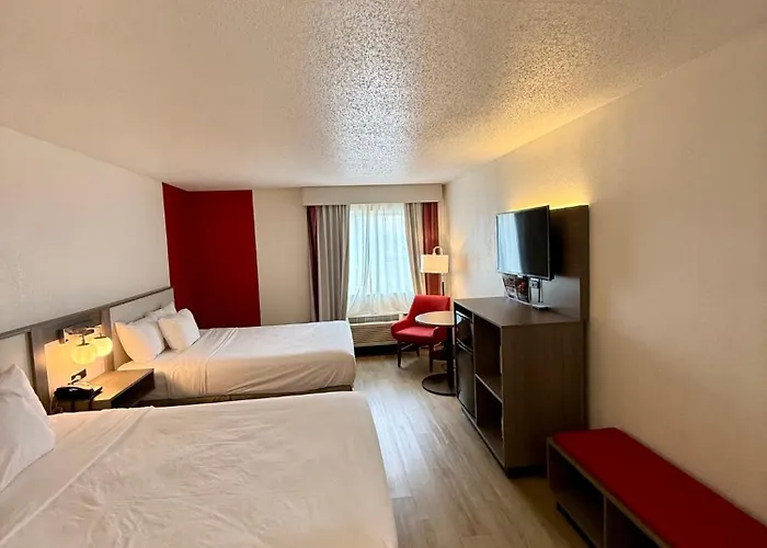 Hotel Ramada By Wyndham Glendale Heights/lombard