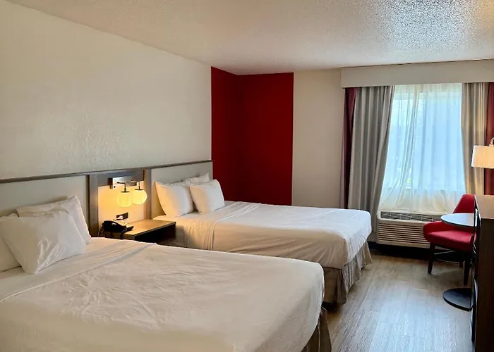 Ramada By Wyndham Glendale Heights/lombard Hotel Glendale Heights