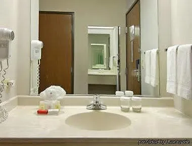 Ramada By Wyndham Glendale Heights/lombard 3*